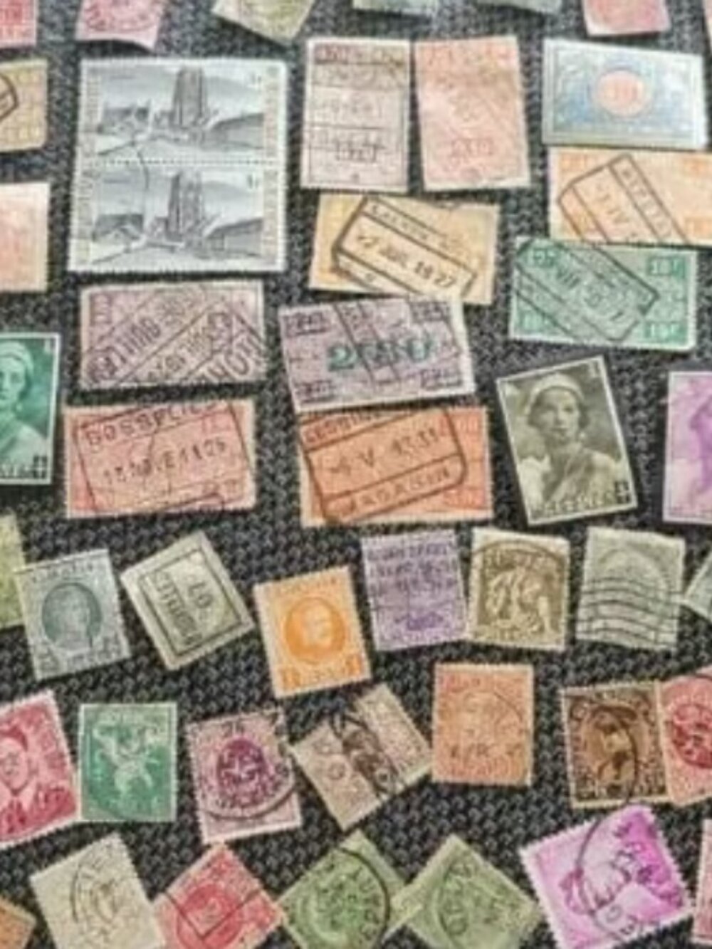 82 Belgium collectible stamps